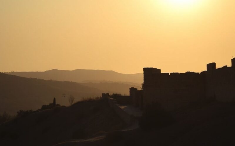 Education Minister Denounces Intruders as ‘Extremist, Deranged Criminals’ After Home Breach During Siren