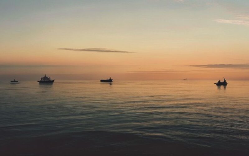 U.S. Imposes New Iran Sanctions, Warns Shipping Firms Against Hormuz Tolls